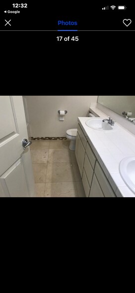 Building Photo - 10790 Rose Ave