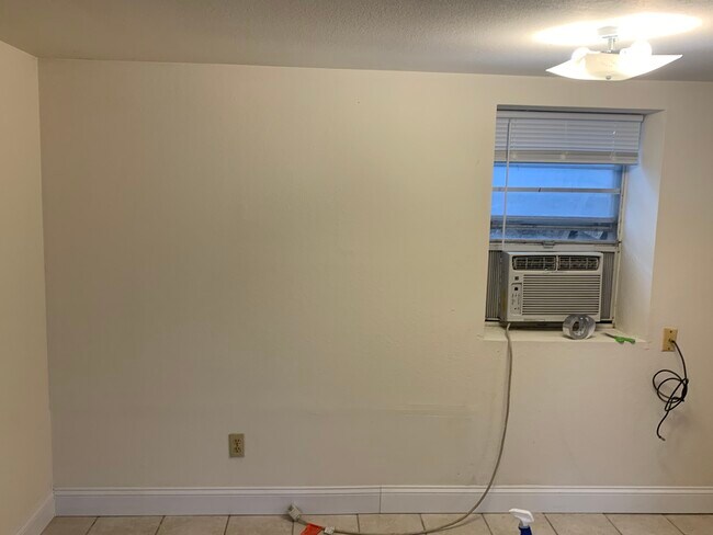 Bedroom - 1206 Lakeview Ave