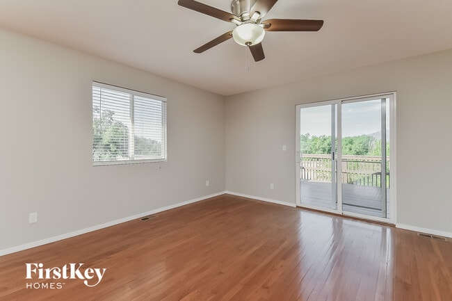 Building Photo - 5322 Bradley Cir