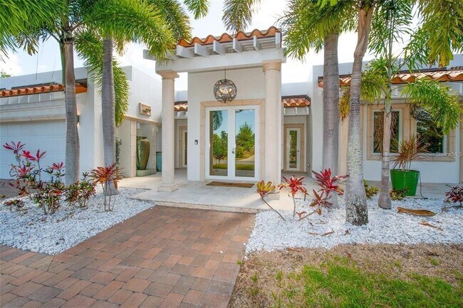 Building Photo - 5645 America Dr