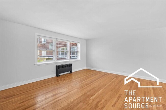 Building Photo - 2719 W Berwyn Ave