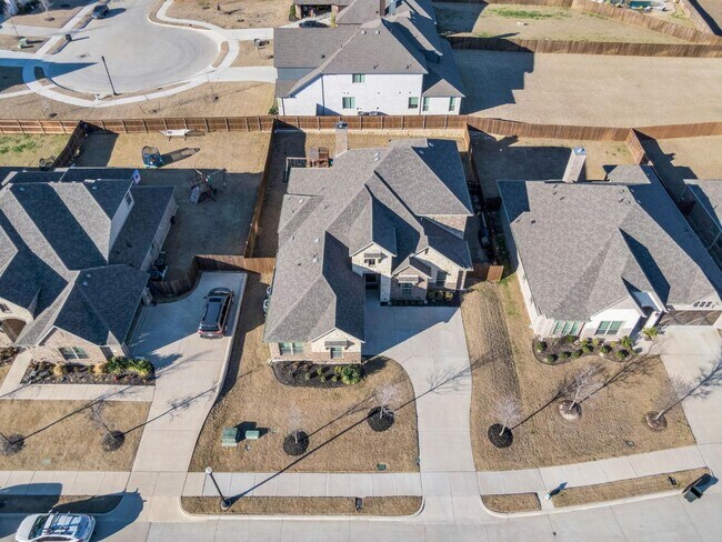Building Photo - 4409 Dandelion Ln
