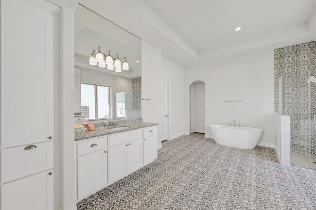 Building Photo - 4809 Serene Hills Dr