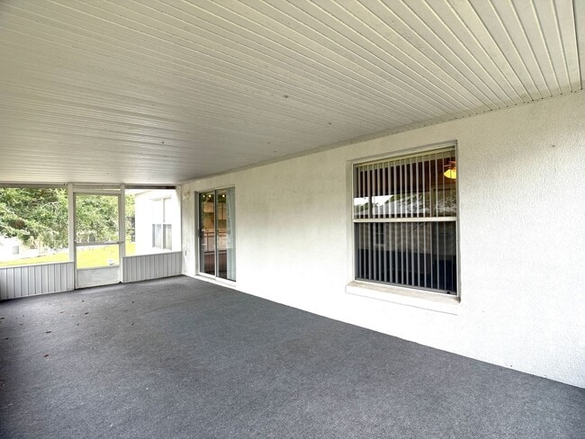 Building Photo - 287 S Walleye Dr