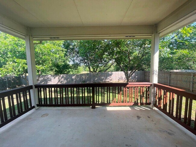 Building Photo - 6046 Ronchamps Dr