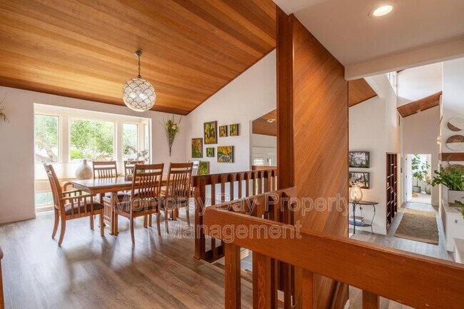 Building Photo - 18 Deer Stalker Path