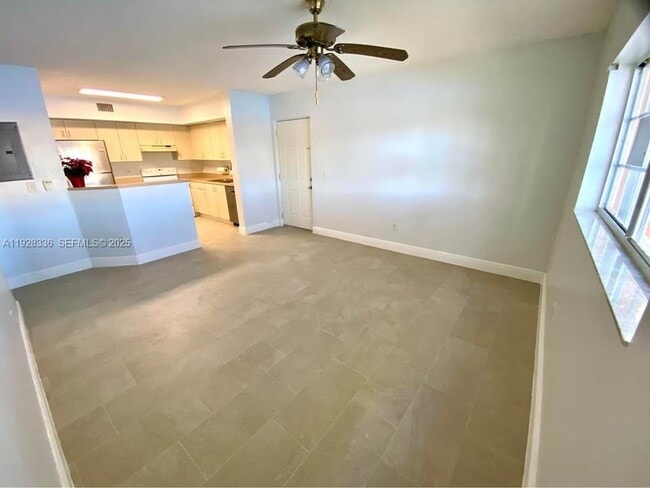 Building Photo - 3670 N 56th Ave