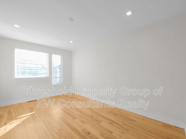 Building Photo - 1159 N 4th St