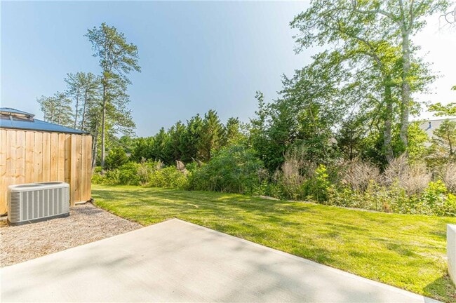 Building Photo - 1380 Sugar Glen Ct