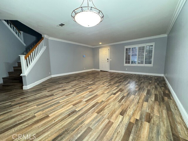 Building Photo - 8982 Dahlia Dr