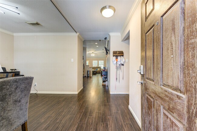 Building Photo - 9642 Sugarblossom Ln