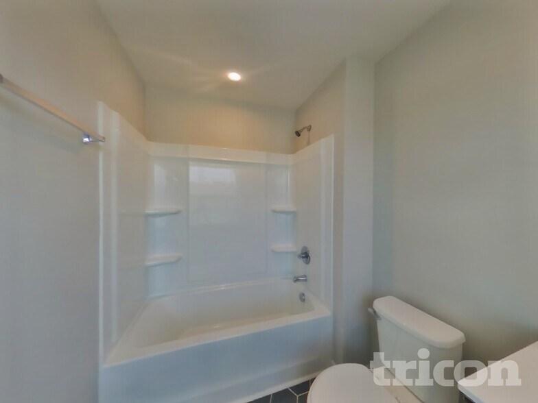 Building Photo - 4114 S Downs Cir