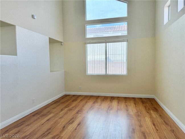 Building Photo - 8638 White River Dr