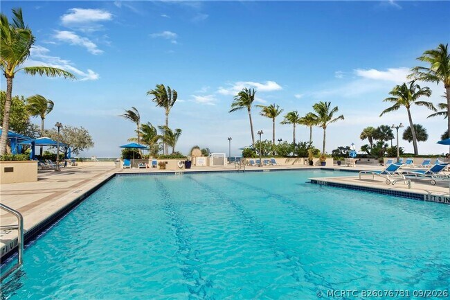 Building Photo - 2200 S Ocean Ln
