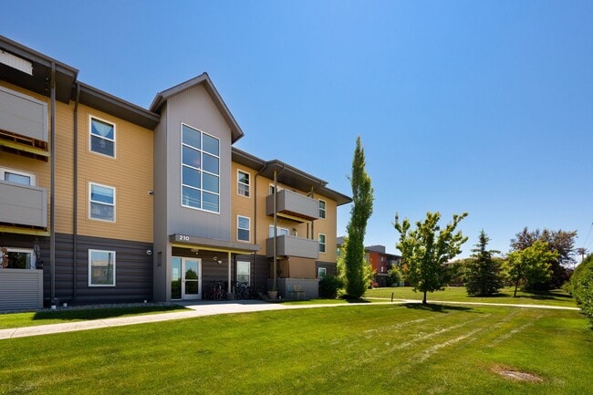 Building Photo - 210 S. Cottonwood, Unit 208
