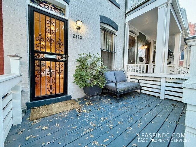 Building Photo - 2323 17th St NW