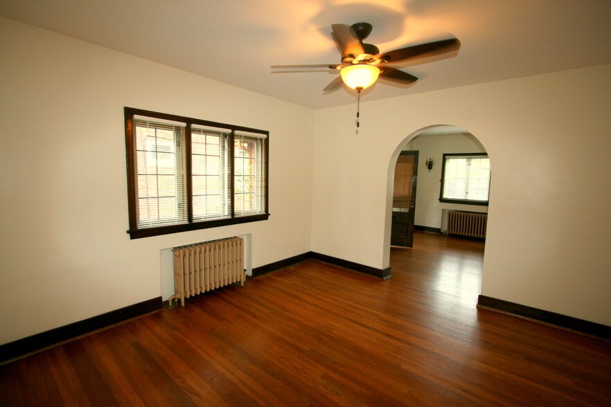 Dining room looking towards Front room - 328 S Aiken Ave