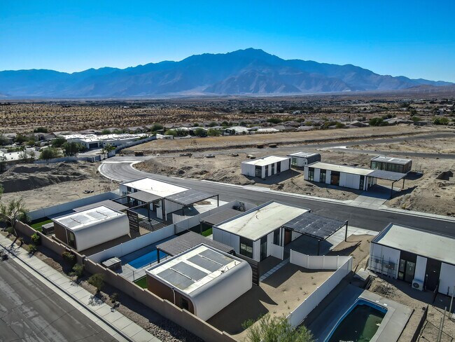 Building Photo - 13848 Scenic Crest Cir