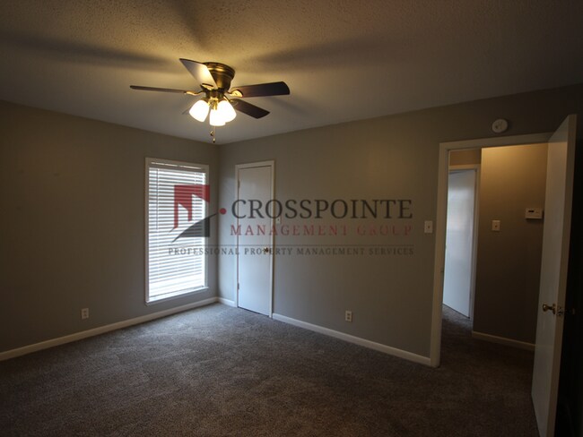 Building Photo - 2 Bed 2 Bath Apartment in Central Tyler!