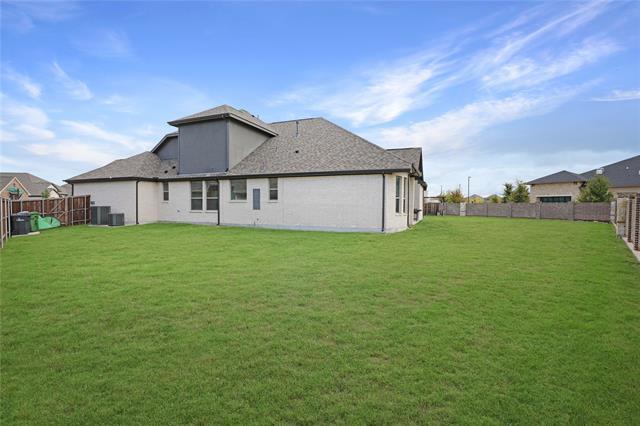 Building Photo - 890 Stanley St