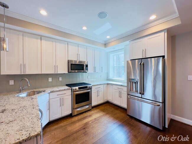 Building Photo - 3542-3513 13th St NW