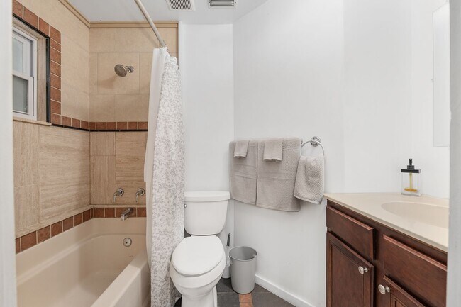 Building Photo - 4311 SW 44th St