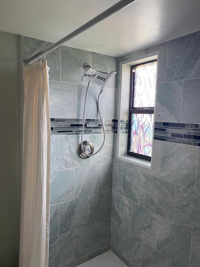 Building Photo - 2217 Cypress Island Dr