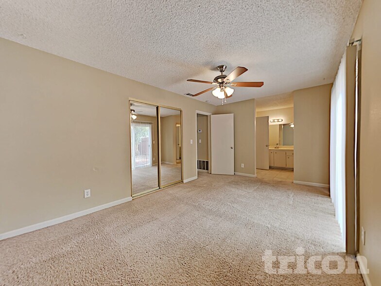 Building Photo - 1971 Inglis Way