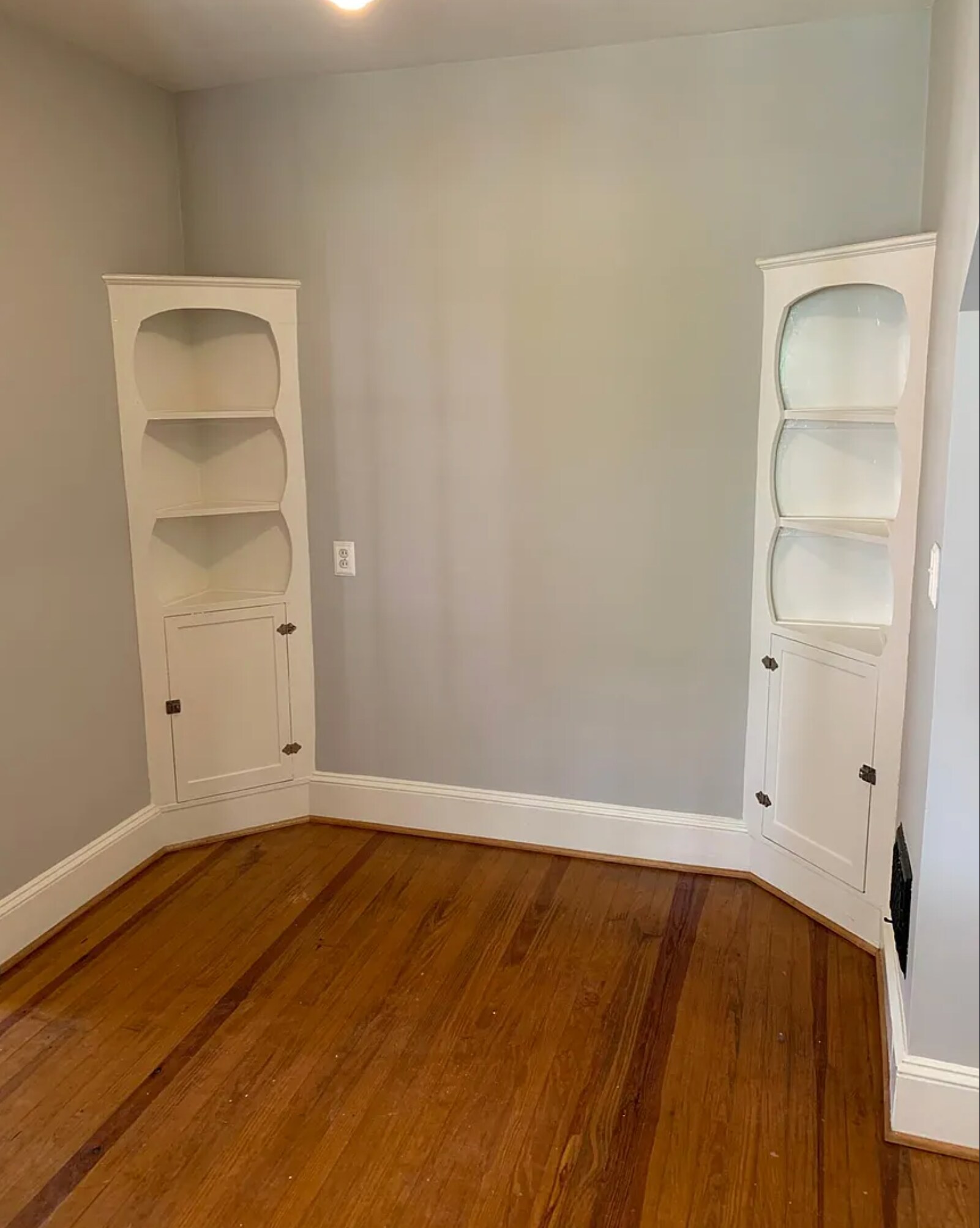 Building Photo - 2146 McClintock Rd