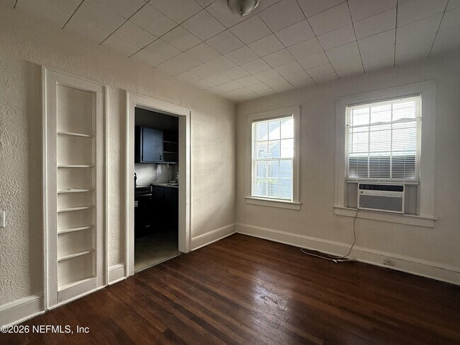 Building Photo - 3579 Herschel St