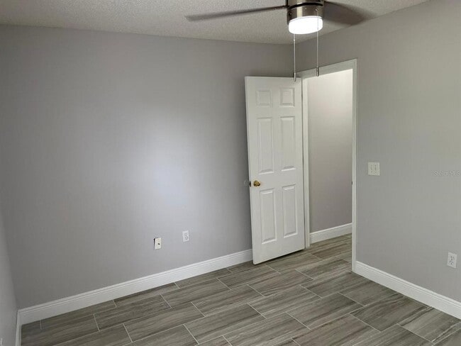 Building Photo - 1879 Laredo Dr