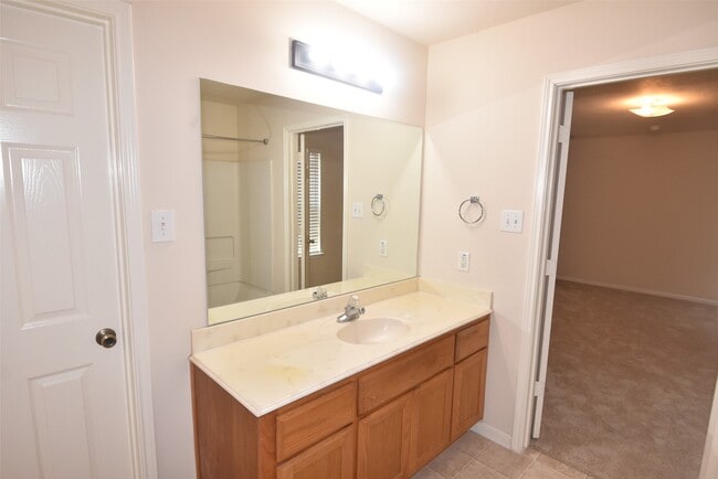Building Photo - 1035 Junction Ct