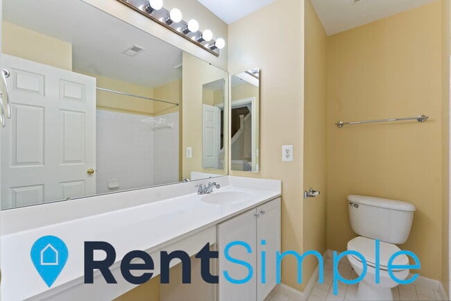 Building Photo - 3631 Madison Ln