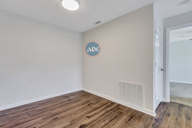 Building Photo - Welcome to 1117 Westbury – Modern Living w...