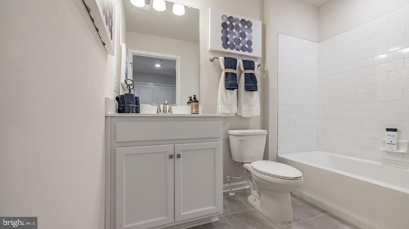 Building Photo - 35 Nelsons Wy