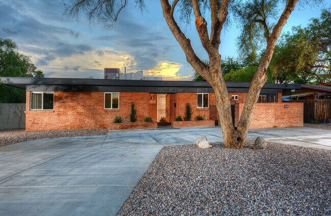 Building Photo - PRELEASE FOR AUGUST 2026 - Gorgeous Brick Ranch Home