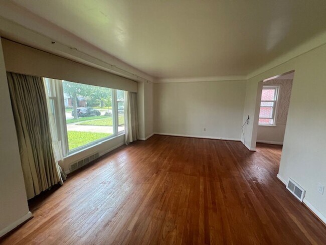 Building Photo - Beautiful Single Family Home in Fraser! AVAILABLE NOW!