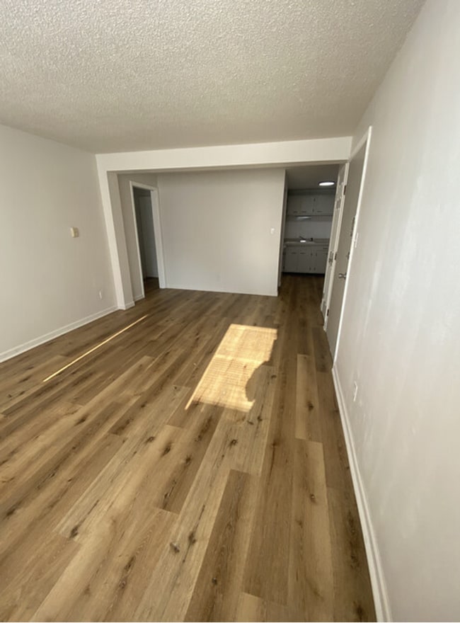 Interior Photo - Imperial Apartments