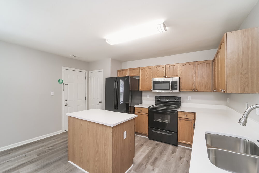 Building Photo - 5122 Grays Ridge Dr