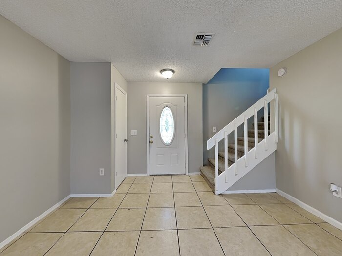 Building Photo - 1388 Bramblewood Dr