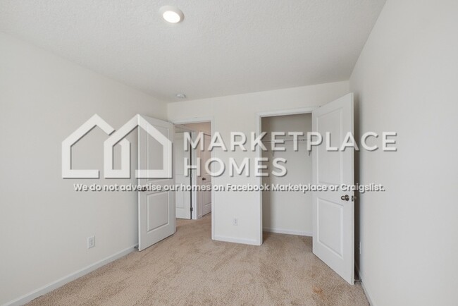 Building Photo - 227 Belle court
