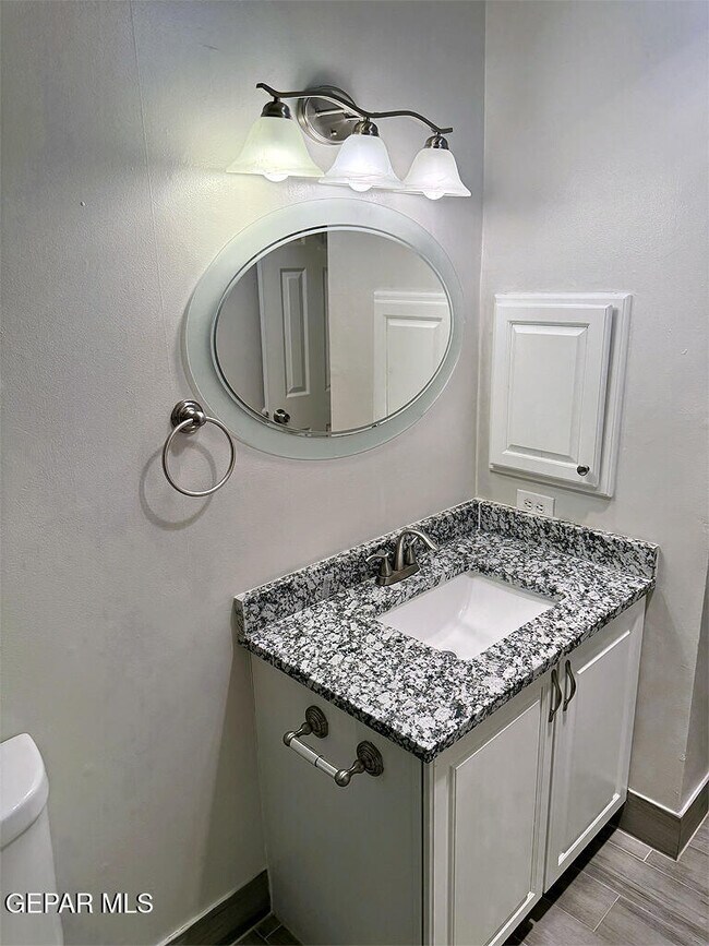 Building Photo - 707 El Pinal Pl