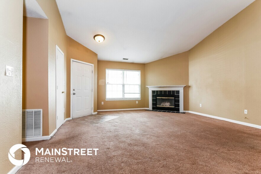 Building Photo - 4206 Village Trace Blvd