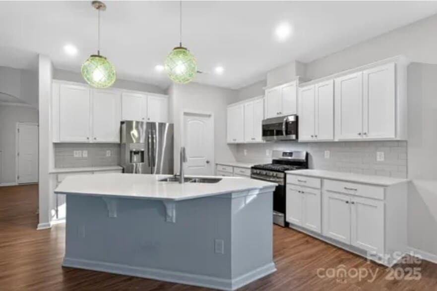 Building Photo - 130 Dry Rivers Ln