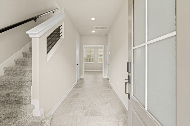 Building Photo - 23914 Sumac Blf Trl