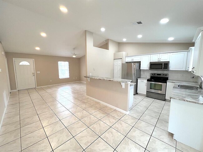 Building Photo - 142 Rolling Sands Dr