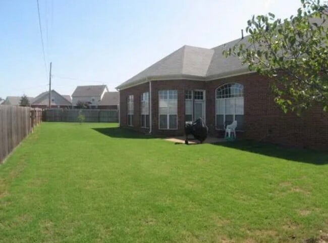 Building Photo - 1635 Blackalder Cove