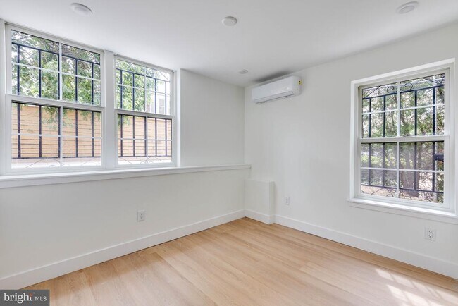 Building Photo - 3517 N 16th St