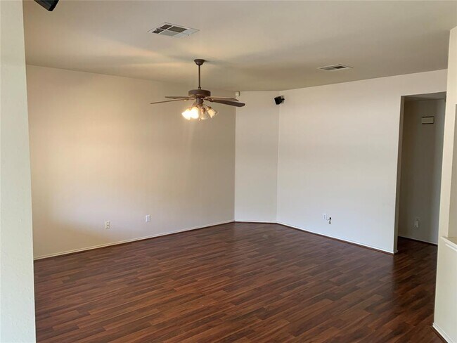 Building Photo - 3807 Top Rock Ln