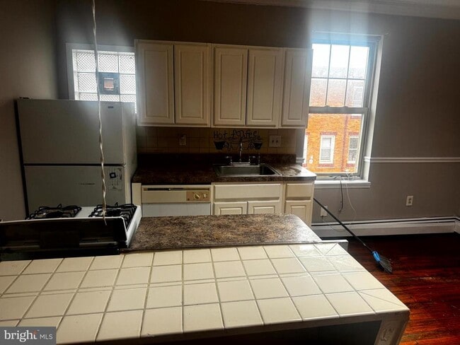 Building Photo - 6330 Germantown Ave